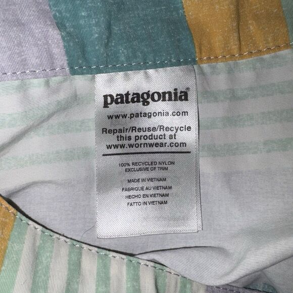 Patagonia Wavefarer Board Shorts Women’s Size 8 Lavender Yellow Green Stripe - Picture 10 of 11